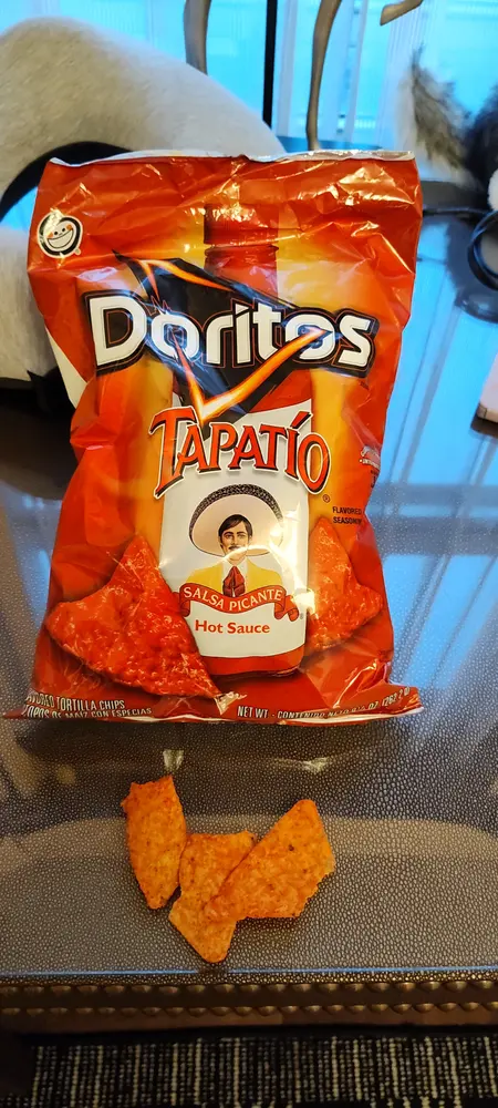 Doritos Corn Chips – Tapatío Salsa Picante Hot Sauce packet